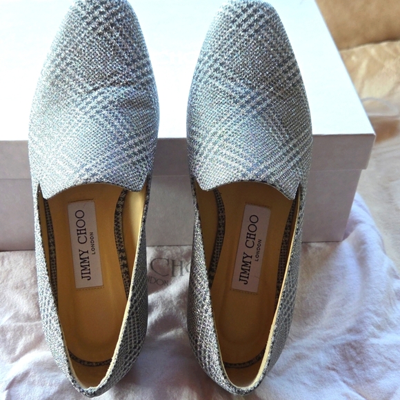 Jimmy Choo Glittering Silver Flats - Picture 5 of 9